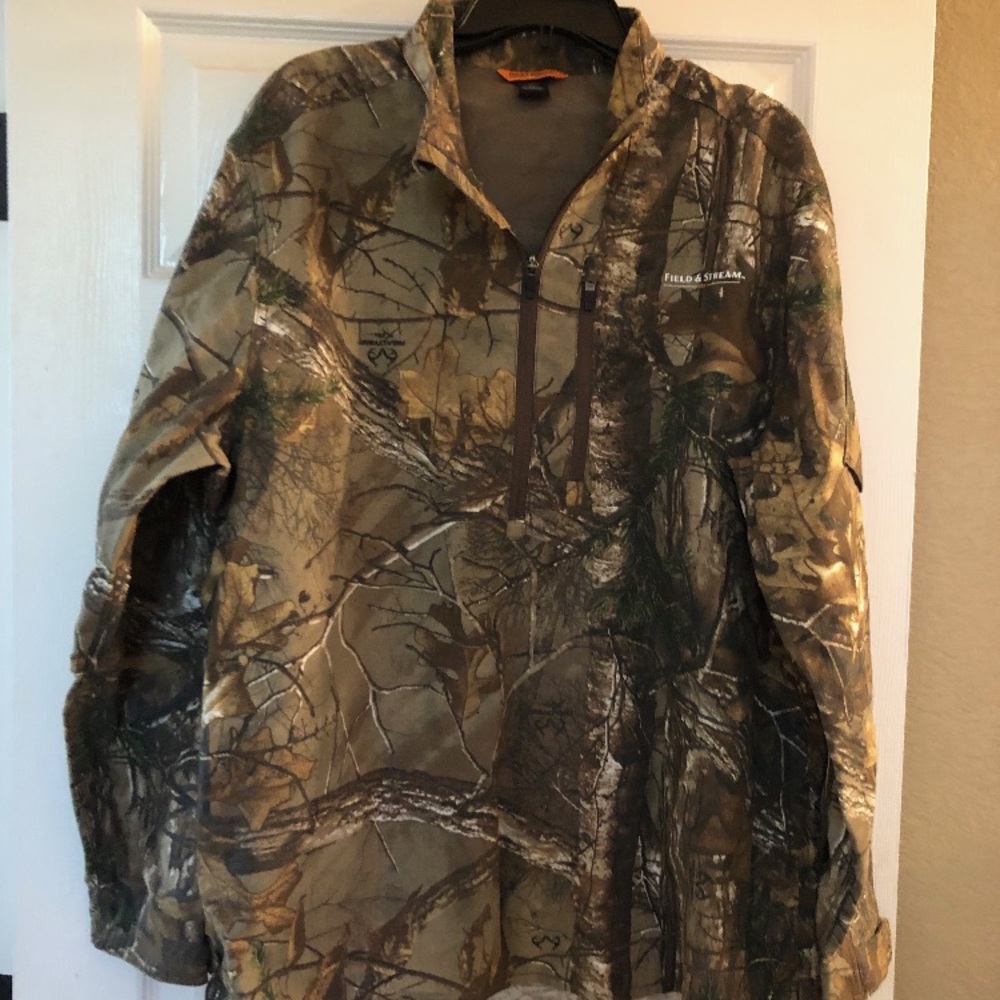 Field and Stream pullover